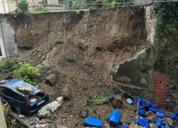 Genova, dopo la tromba d'aria e le frane resta ancora l'incubo maltempo, allerta arancione fino a sera