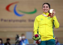 Addio a Paige Greco, morta a 28 anni per malore improvviso la campionessa paralimpica australiana, medaglia d’oro a Tokyo 2020 nel ciclismo su pista