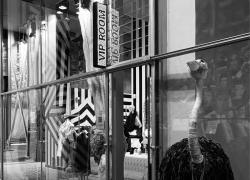 VIProomCLUB: creatività, avanguardia e la nuova idea di lusso esperienziale firmata Monsieur Matteo Sorbellini