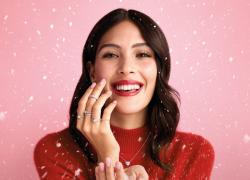 La bellezza che illumina il dono: il racconto del Natale secondo Stroili