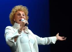 La vita privata di Ornella Vanoni, dal figlio con Lucio Ardenzi all'amore per Giorgio Strehler e Gino Paoli