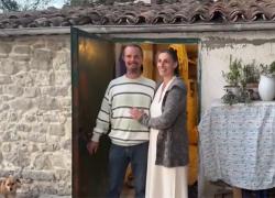 3 figli tolti ai genitori che vivono nel bosco a Chieti, imprenditore Gino Russo pagherà spese legali: "La famiglia è l'unica istituzione"