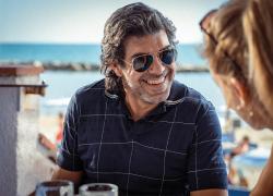 "Il Maestro": il miglior Favino in una favola italiana e sentimentale ricca di umanità e di valori