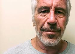 Epstein Files, nell’occhio dell’abisso: un viaggio acido nei resti radioattivi del caso dell'imprenditore e nei pensieri che non dirà nessuno