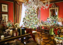 Milano, all'hotel Principe di Savoia si celebrano le festività con la Suite di Babbo Natale, suggestive decorazioni, tartufo e barolo