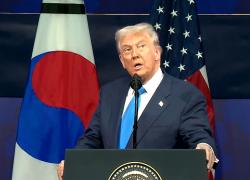 Inchiesta New York Times su salute Trump: "Segni di stanchezza, impegni pubblici tra le 12 e le 17", tycoon: "Autrice brutta dentro e fuori"