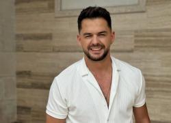 Albania, morto cantante Shpat Kasapi a 40 anni per "infarto fulminante", celebre per hit "A më do?", lascia un figlio piccolo