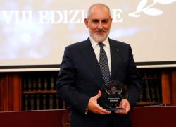 Premio Italia Informa 2025, tra i vincitori Stefano Donnarumma, AD e DG Gruppo FS; Antonio Tajani, Ministro degli Affare Esteri, Giovanni Liverani, Presidente ANIA