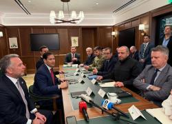 Colloqui Usa-Ucraina a Miami, nessun accordo Rubio-Zelensky su testo finale piano di pace, Washington: “Kiev ceda territori a Russia”