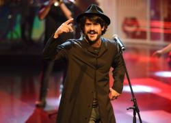  Alessandro Mannarino (cantautore):"Il  cantautore è quello che se la scrive e se la canta" in arrivo con un nuovo tour nel 2026