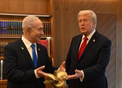 Trump chiama Netanyahu e lo invita alla Casa Bianca, tycoon insiste con smilitarizzazione di Gaza ma “senza destabilizzare la Siria”