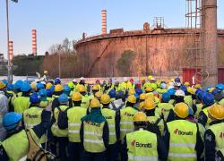 Istat, occupazione record al 62,7% a ottobre, +224mila occupati in un anno (+0,9%), permanenti +288mila, autonomi +123mila, a termine -188mila