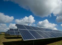 Comunità energetiche, richieste di €1,4 miliardi a fronte di un budget di €795,5 milioni; boom di richieste al Gestore dei servizi energetici per 3,3 GW 