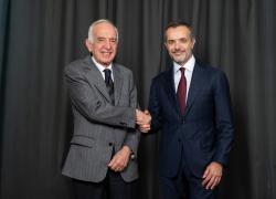 FiberCop e Microsoft Italia firmano un accordo strategico per sviluppare un edge cloud nazionale sostenuto da €27 milioni di km di fibra e 10.500 centrali