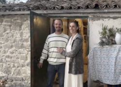 Famiglia nel bosco, tribunale respinge richiesta di ricongiungimento dei genitori, 3 figli rimangono in casa-famiglia, avv Solinas: “Siamo fiduciosi”