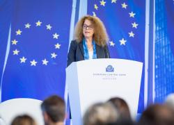 Bce, stop taglio dei tassi, falco Schnabel apre al doppio rialzo nel 2027 al 2,5% e si candida: “Pronta a succedere a Lagarde"