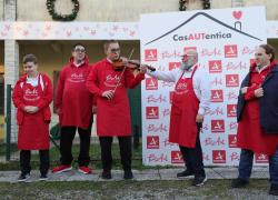 Autogrill, attraverso il panino GourmAut, dona 150.000 euro a PizzAut Onlus per il progetto Palestre di Autonomia Abitativa e acquista il quarto appartamento