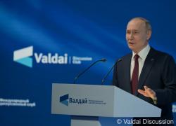 Putin lancia un nuovo modello di relazioni internazionali incentrato su multipolarismo e filosofia politica della complessità
