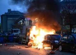 Genova, scontri prima della partita Genoa-Inter, quindici agenti dei reparti mobili finiscono all'ospedale