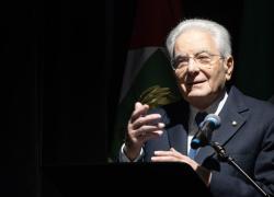 Il presidente Sergio Mattarella torna a prendere posizione contro la Russia di Putin: "vuole ridefinire i confini europei"