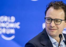 Anthropic e Hut 8, siglato un accordo pluriennale da circa $7 miliardi per lo sviluppo di infrastrutture AI negli Stati Uniti