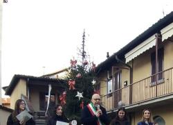 McDonald&rsquo;s, consegnate 4 borse di studio a studenti del Comune di Verano Brianza, la cerimonia nel centro del paese in occasione dell&rsquo;evento natalizio