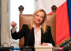 Pensioni, panico e manine: il Governo italiano frena di colpo e Meloni sterza urlando &ldquo;tranquilli, correggiamo tutto!&rdquo;