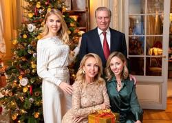 Inaugurata la mostra dedicata al ruolo delle sovrane che vissero nella Reggia di Caserta nel corso dei secoli, dai Borboni, fino all&rsquo;ultima Regina d&rsquo;Italia Maria Jos&egrave; di Savoia 