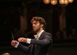 Teatro alla Scala, il 20 dicembre si terr&agrave; il Concerto di Natale diretto da Lorenzo Viotti trasmesso  in diretta su Rai Radio 3