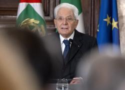 Sergio Mattarella benedice il riarmo: come conciliare questa posizione con l'articolo 11 della Costituzione italiana?