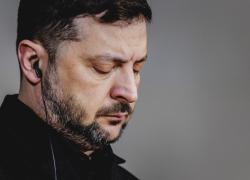 Mosca contro Zelensky: &egrave; inadeguato per raggiungere la pace; e lui augura per Natale la morte a Vladimir Putin