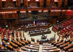 Manovra 2026 &egrave; legge, cosa cambia tra pensioni, tasse, bonus casa, Tfr, accise, figli, sanit&agrave; pubblica: chi ci guadagna e chi ci perde