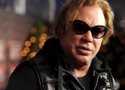 Mickey Rourke sfrattato e senza soldi: parte la raccolta fondi per 59mila dollari di affitto arretrato da pagare