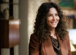 'A testa alta &ndash; Il coraggio di una donna': trama, cast, quante puntate sono e tutte le anticipazioni sulla fiction con Sabrina Ferilli al via dal 7 gennaio 2026 su Canale 5