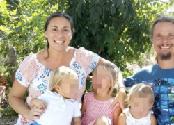Famiglia nel bosco, pap&agrave; Nathan rompe il silenzio: &ldquo;I miei figli distrutti dall&rsquo;ansia sono diventati litigiosi, vogliono tornare a casa&rdquo;