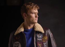 Pitti Uomo, Aeronautica Militare presenta la collezione FW26/27, che elimina i confini tra heritage aeronautico e stile classico celebrando la libert&agrave; di abbinamento