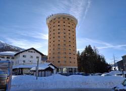 Sestriere, sequestrata la Torre Rossa: &ldquo;Impianto antincendio non a norma&rdquo;, hotel chiuso e clienti trasferiti nella Torre Bianca Duchi d'Aosta