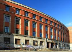 Crans-Montana, liceo Virgilio di Milano lancia raccolta fondi per i suoi 4 studenti feriti, gi&agrave; raccolti 105mila &euro;: &ldquo;Sostegno concreto&rdquo;