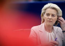 Ursula von der Leyen: l'indipendenza &egrave; l'imperativo della UE; peccato che l'Europa sia dominata da Washington
