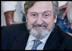 Addio al notaio Tino Santangelo, morto l'ex vicesindaco di Napoli con Rosa Russo Iervolino ed ex presidente di Bagnolifutura, aveva 89 anni