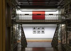Gallerie d&rsquo;Italia di Milano, dal 27 gennaio apre la mostra fotografica &lsquo;Gianni Berengo Gardin. Lo studio di Giorgio Morandi&rsquo; nel caveau