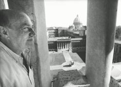 Mostre, opere in tour e iniziative per giovani artisti, in occasione del centenario dello scultore Arnaldo Pomodoro