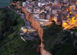 Frana a Niscemi, dal Pnrr risorse per 99 mln &euro;, Schifani punta il dito contro il Comune: "Mai una richiesta negli ultimi 9 anni"