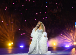 Mariah Carey illumina Milano Cortina 2026 in oltre 300 carati di alta gioielleria LEVUMA