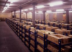 Cina, aumentano le riserve di oro, comprate 40mila once a 74,19 mln $ sui mercati internazionali a gennaio, totale a 369 mld $