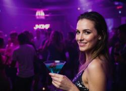 In occasione del 14 Febbraio JustMe Garda Lake organizza Venice Carnival Party.  Musica, maschere e tutta l&rsquo;energia del carnevale per una serata tutta da ballare