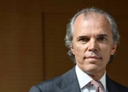 Italiana Petroli passa a Socar per &euro;2,5 mld; 4.500 distributori e 2 raffinerie cambiano propriet&agrave;, inizia periodo di transizione