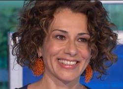 Addio ad Angela Azzaro, morta a 59 anni per un "tumore" la giornalista ex vicedirettrice de Il Dubbio e de Il Riformista