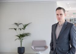 Vanguard Europe, Viktor Nossek  commenta andamento globale dividendi 2025 a record di $2.300 miliardi, crescita annua del +5,3%