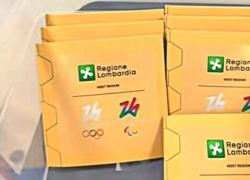 Olimpiadi 2026, "finiti in tre giorni i 10mila preservativi regalati dal Comitato ai 2800 atleti, molti pezzi trovati in vendita online a 100 euro"